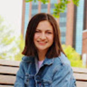 Meet your Posher, Esperanza